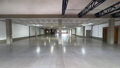 Oficina en arriendo Antioquia Medellín Santa Fe 870 m2 Habitaciones 0 Baños 4 Garajes 4 Precio $25230000