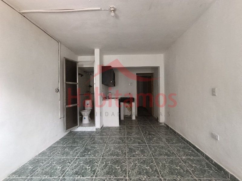 Apartaestudio en arriendo Antioquia Medellín Florencia 28 m2 Habitaciones 1 Baños 1 Garajes 1 Precio $1100000