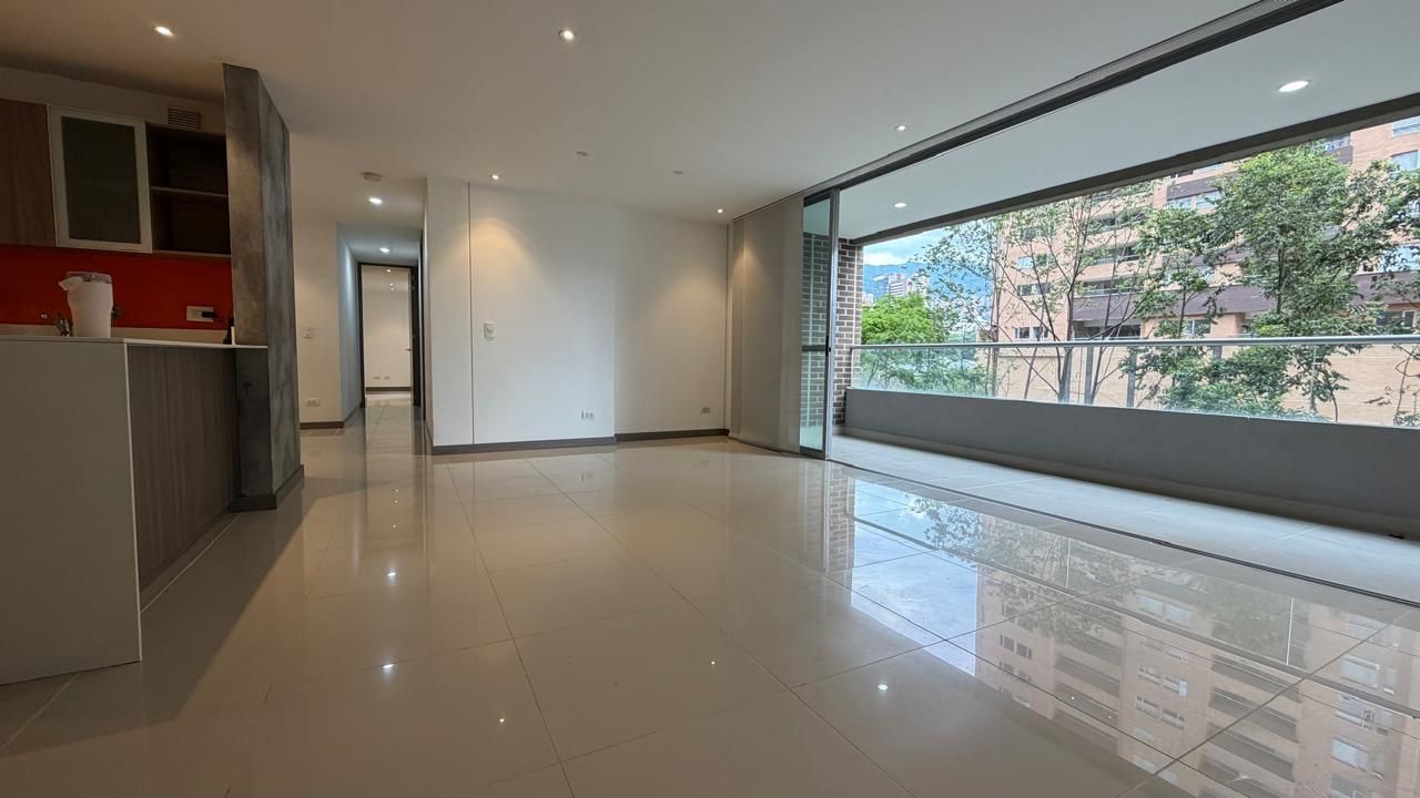 Apartamento en arriendo Antioquia Medellín Calle Nueva 120 m2 Habitaciones 3 Baños 4 Garajes 2 Precio $5500000