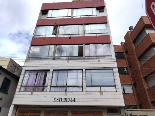 Apartaestudio en arriendo Cundinamarca Bogotá Santa Teresita 33 m2 Habitaciones 1 Baños 1 Garajes 0 Precio $1300000