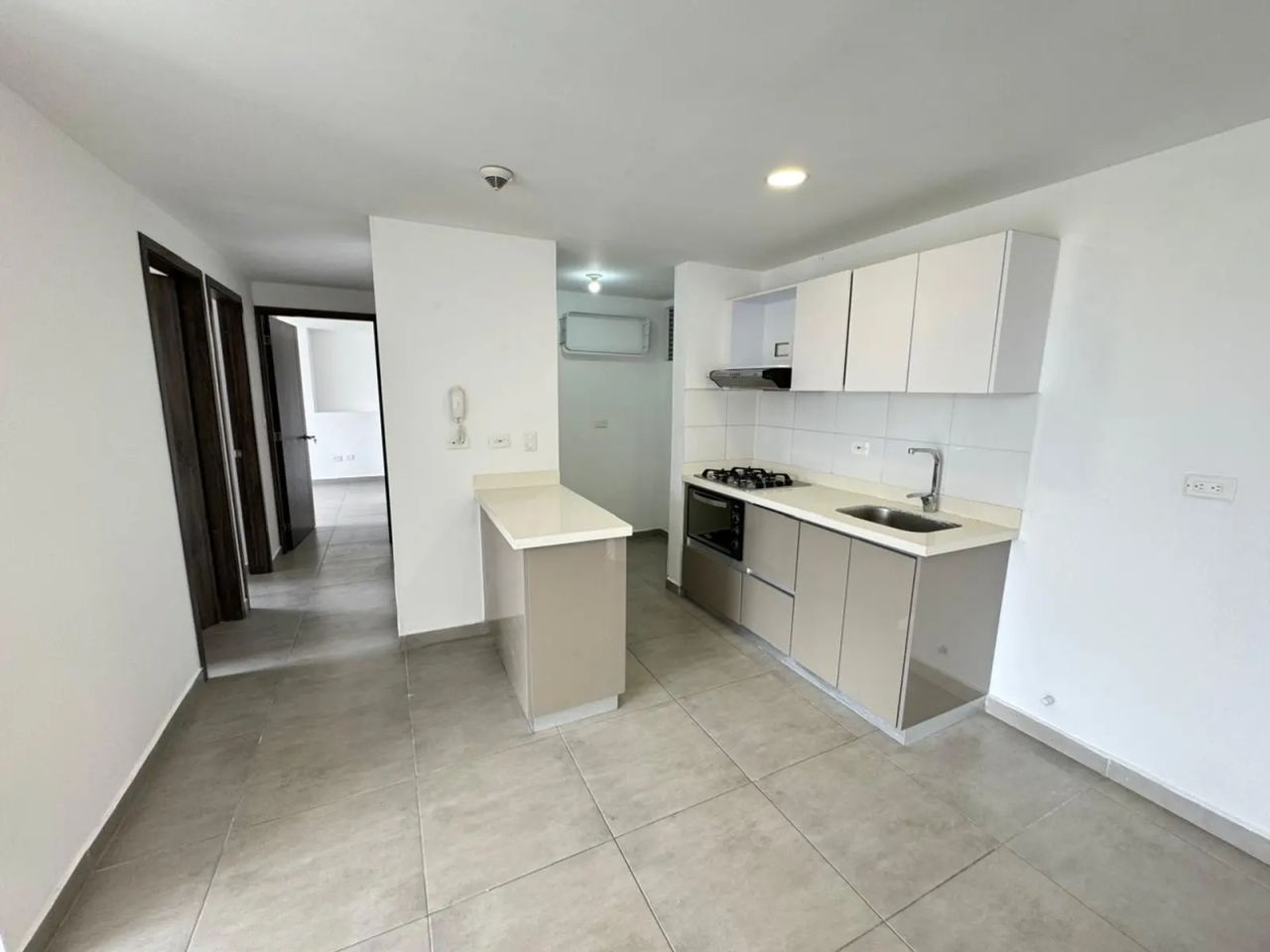 Apartamento en venta Quindío Armenia Granada 74 m2 Habitaciones 3 Baños 2 Garajes 1 Precio $241000000