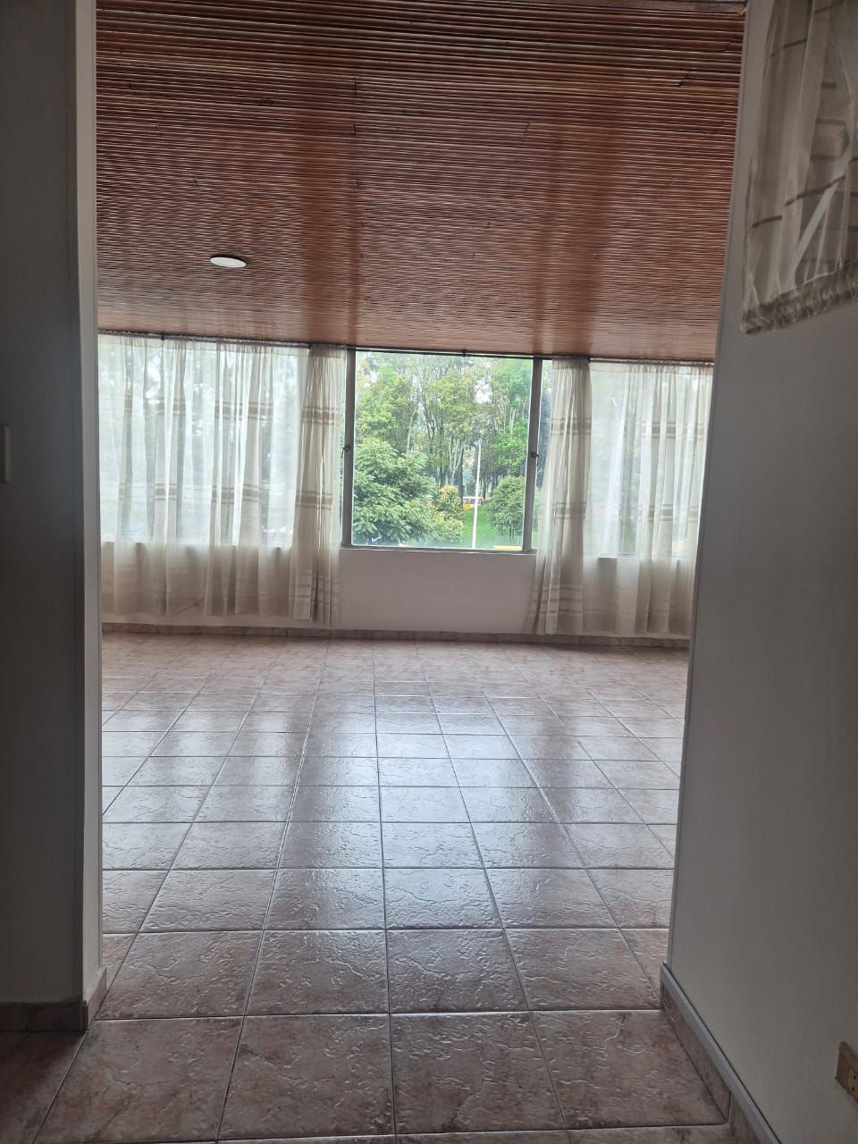 Apartamento en arriendo Cundinamarca Bogotá Nicolas De Federman 120 m2 Habitaciones 4 Baños 3 Garajes 1 Precio $3150000