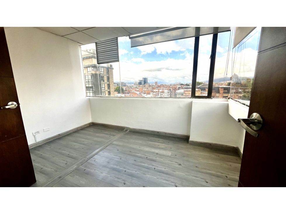Oficina en arriendo Cundinamarca Bogotá Santa Bibiana 130 m2 Habitaciones 0 Baños 0 Garajes 2 Precio $4980000