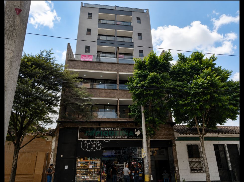 Apartaestudio en arriendo Antioquia Medellín Bombona No1 37 m2 Habitaciones 1 Baños 1 Garajes 0 Precio $1800000