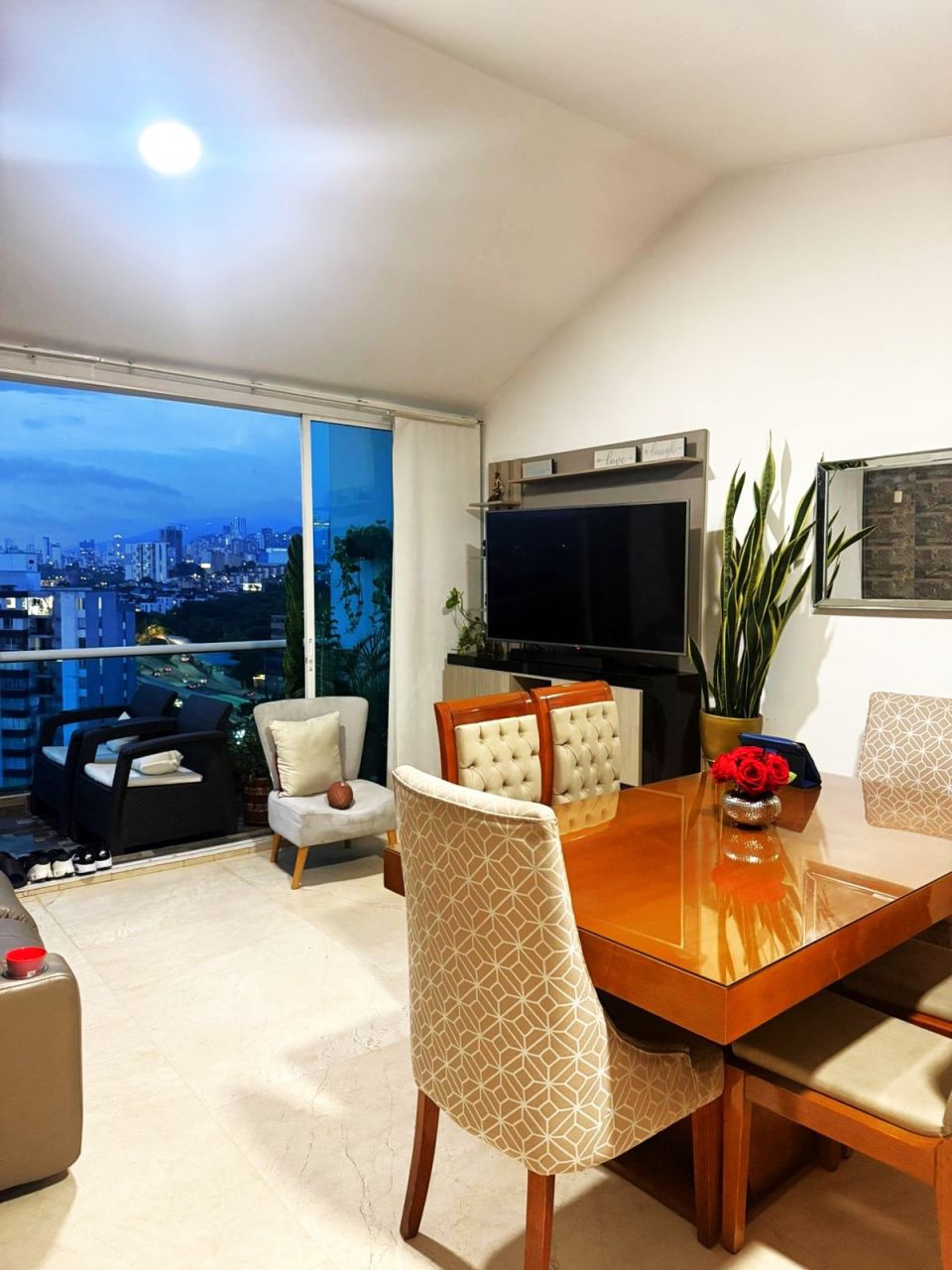 Apartamento en venta Santander Bucaramanga Provenza 100 m2 Habitaciones 3 Baños 2 Garajes 1 Precio $430000000