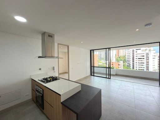 Apartamento en arriendo Antioquia Medellín Los Balsos No1 87 m2 Habitaciones 2 Baños 3 Garajes 1 Precio $5800000