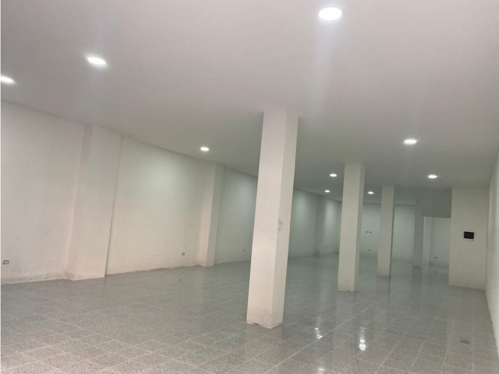 Local en venta Antioquia Itagüí Itagüí 200 m2 Habitaciones 0 Baños 1 Garajes 0 Precio $1400000000