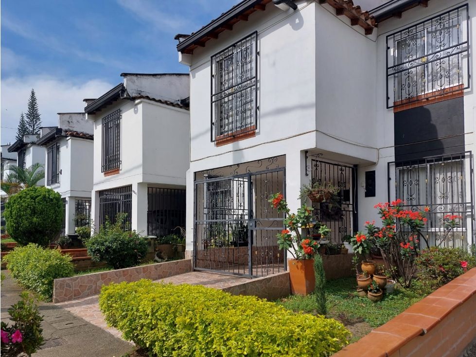 Casa en venta Antioquia Envigado Ub Milan Condominio Iv 171 m2 Habitaciones 4 Baños 3 Garajes 1 Precio $930000000