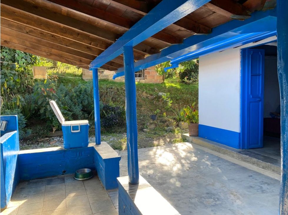 Finca en venta Antioquia Rionegro Rionegro 100 m2 Habitaciones 3 Baños 3 Garajes 5 Precio $4000000000
