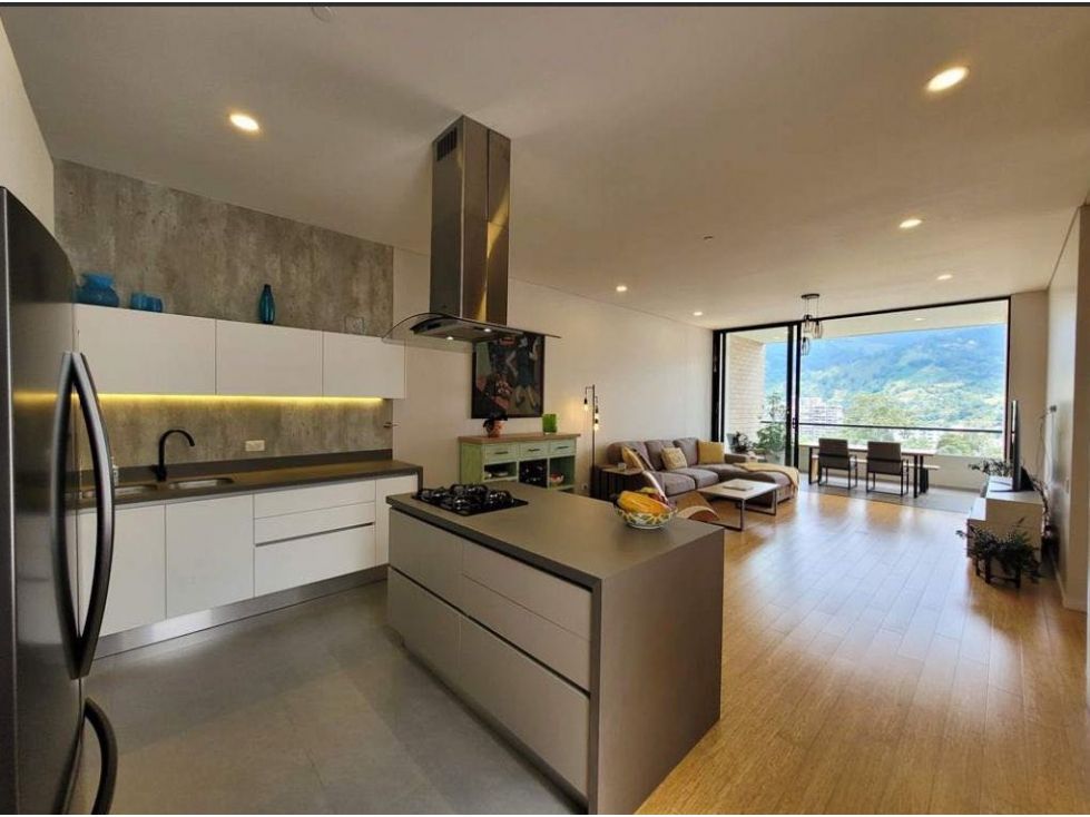 Apartamento en venta Antioquia Envigado Envigado 210 m2 Habitaciones 3 Baños 6 Garajes 3 Precio $1850000000