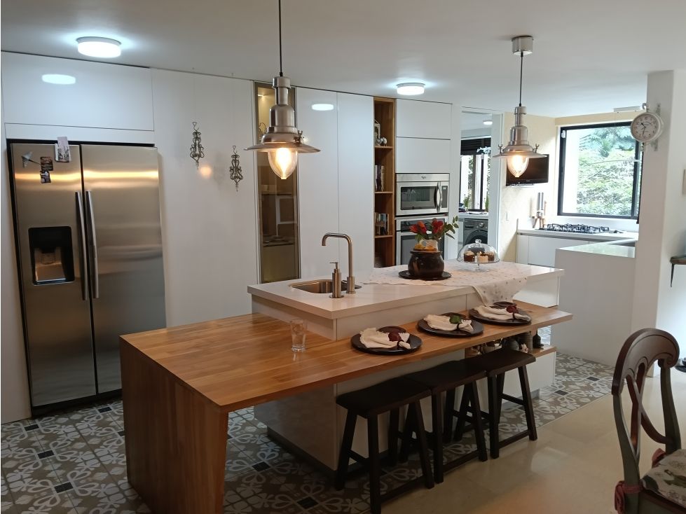 Apartamento en venta Antioquia Medellín Lalinde 250 m2 Habitaciones 3 Baños 5 Garajes 2 Precio $1900000000