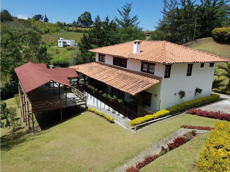 Casa Campestre en venta Antioquia Rionegro Rionegro 320 m2 Habitaciones 5 Baños 4 Garajes 8 Precio $1700000000
