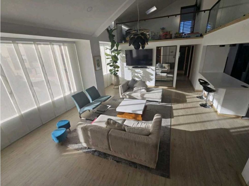 Apartamento en arriendo o venta Cundinamarca Bogotá Club Los Lagartos 200 m2 Habitaciones 3 Baños 4 Garajes 2 Precio venta $990000000 Precio arriendo $7250000