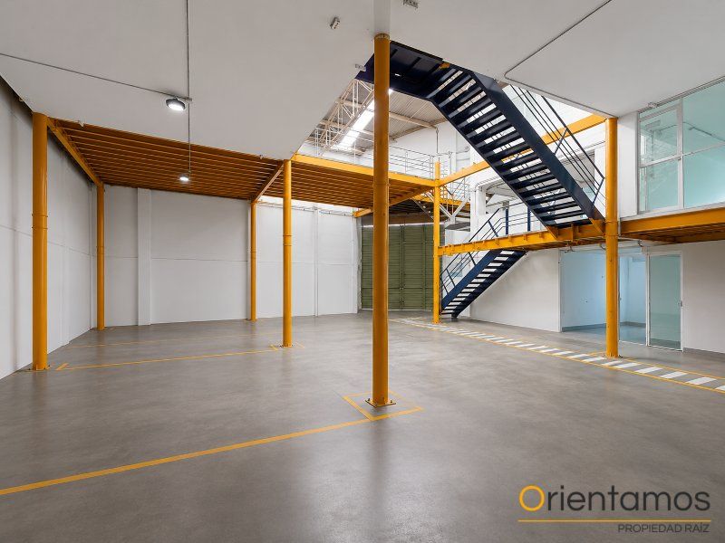 Bodega en arriendo Antioquia Sabaneta Promisión 920 m2 Habitaciones 0 Baños 5 Garajes 3 Precio $21000000