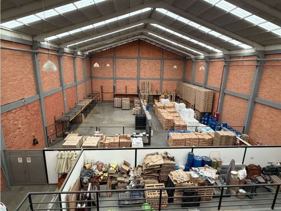 Bodega en arriendo Cundinamarca Mosquera Cr Quintas Del Trebol 1200 m2 Habitaciones 0 Baños 6 Garajes 2 Precio $25000000