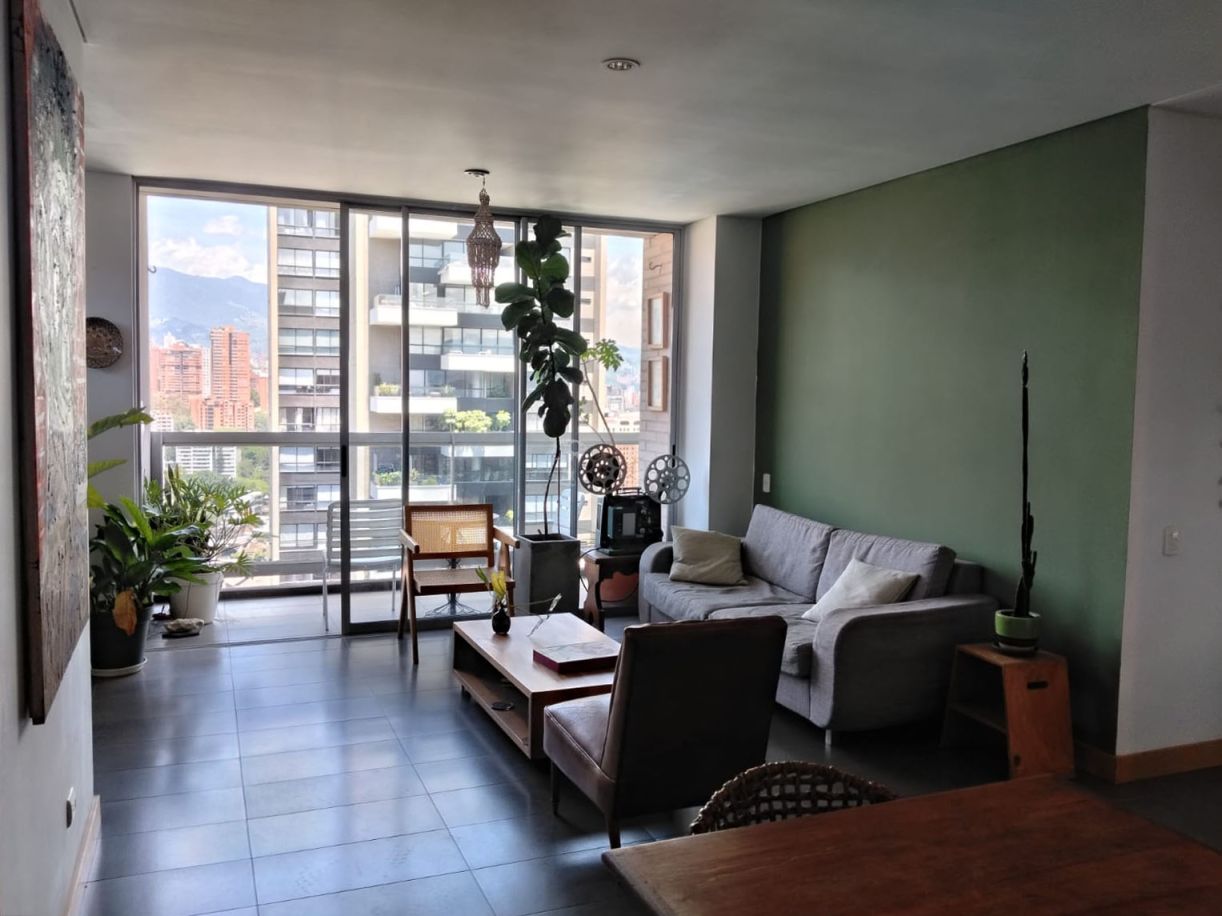 Apartamento en arriendo Antioquia Medellín Lalinde 97 m2 Habitaciones 2 Baños 3 Garajes 2 Precio $6200000