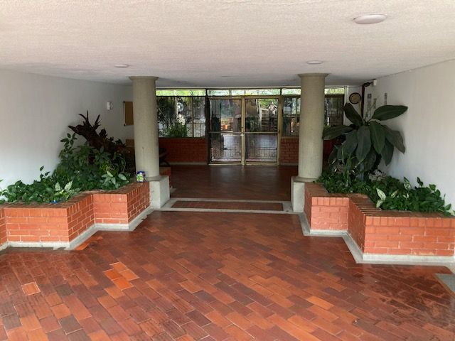 Apartamento en arriendo Valle Del Cauca Cali Santa Bárbara 70 m2 Habitaciones 2 Baños 2 Garajes 1 Precio $1962000
