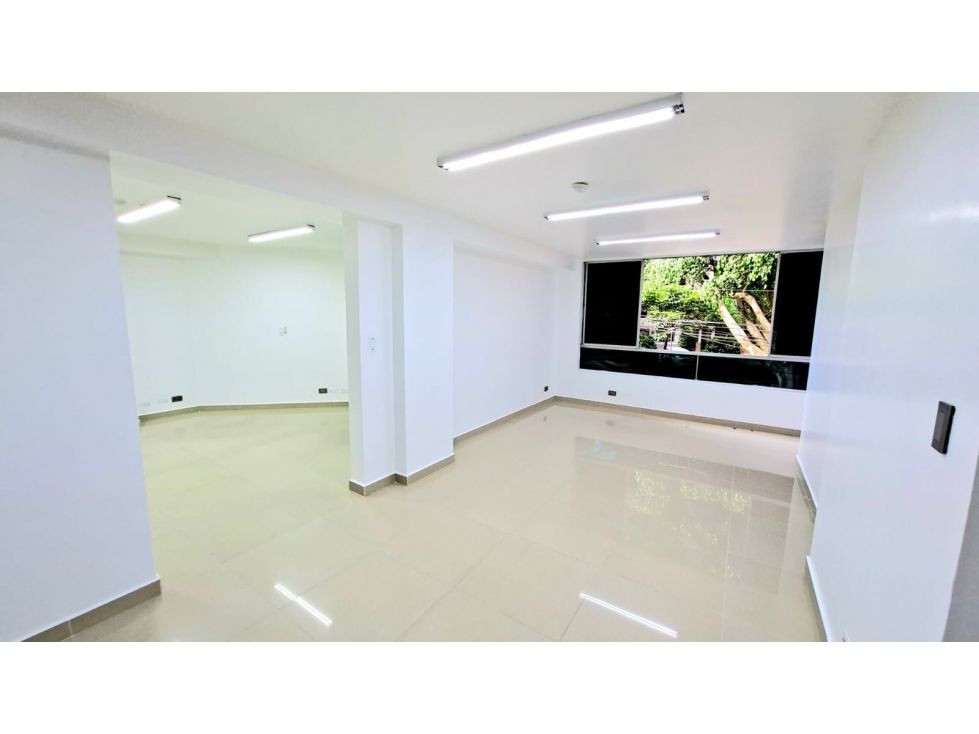 Oficina en arriendo Antioquia Medellín Diego Echavarria 48 m2 Habitaciones 0 Baños 1 Garajes 1 Precio $3500000