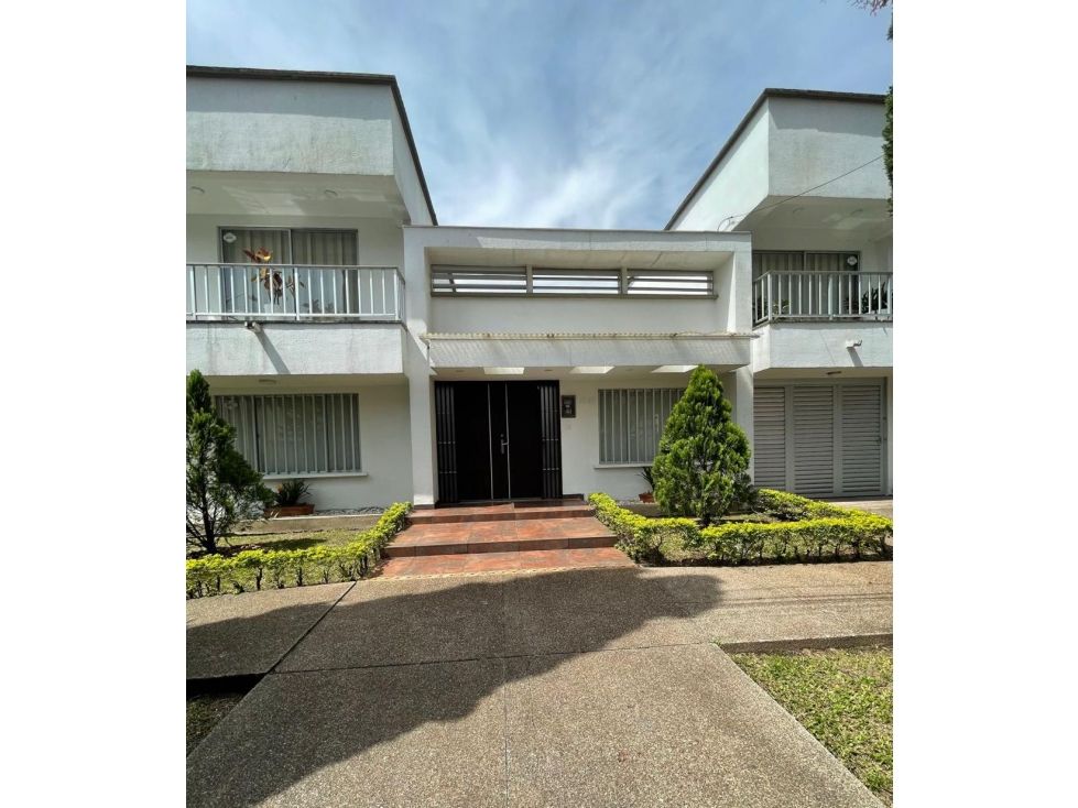 Casa en venta Risaralda Pereira Los Alamos 310 m2 Habitaciones 5 Baños 4 Garajes 1 Precio $1650000000