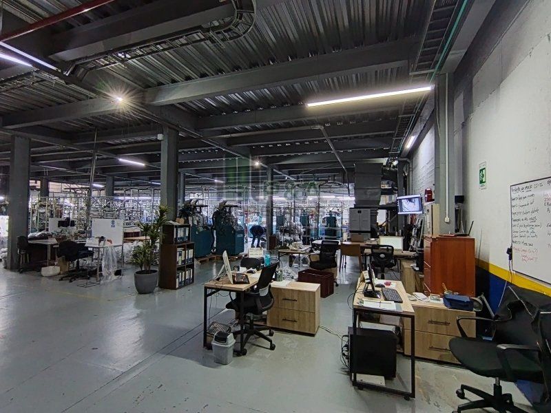 Bodega en arriendo Antioquia Itagüí La Esmeralda 1000 m2 Habitaciones 0 Baños 6 Garajes 0 Precio $30000000