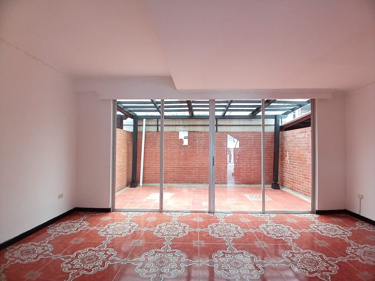 Casa en arriendo Risaralda Pereira Cr Bosques De Cantabria 170 m2 Habitaciones 4 Baños 3 Garajes 1 Precio $3500000
