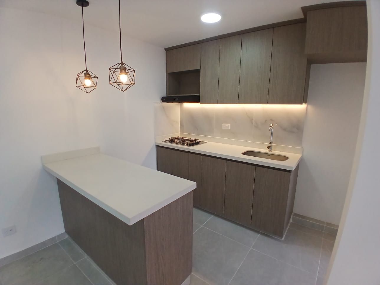 Apartamento en arriendo Antioquia Bello Urbanización Serramonte 55 m2 Habitaciones 3 Baños 2 Garajes 1 Precio $2000000