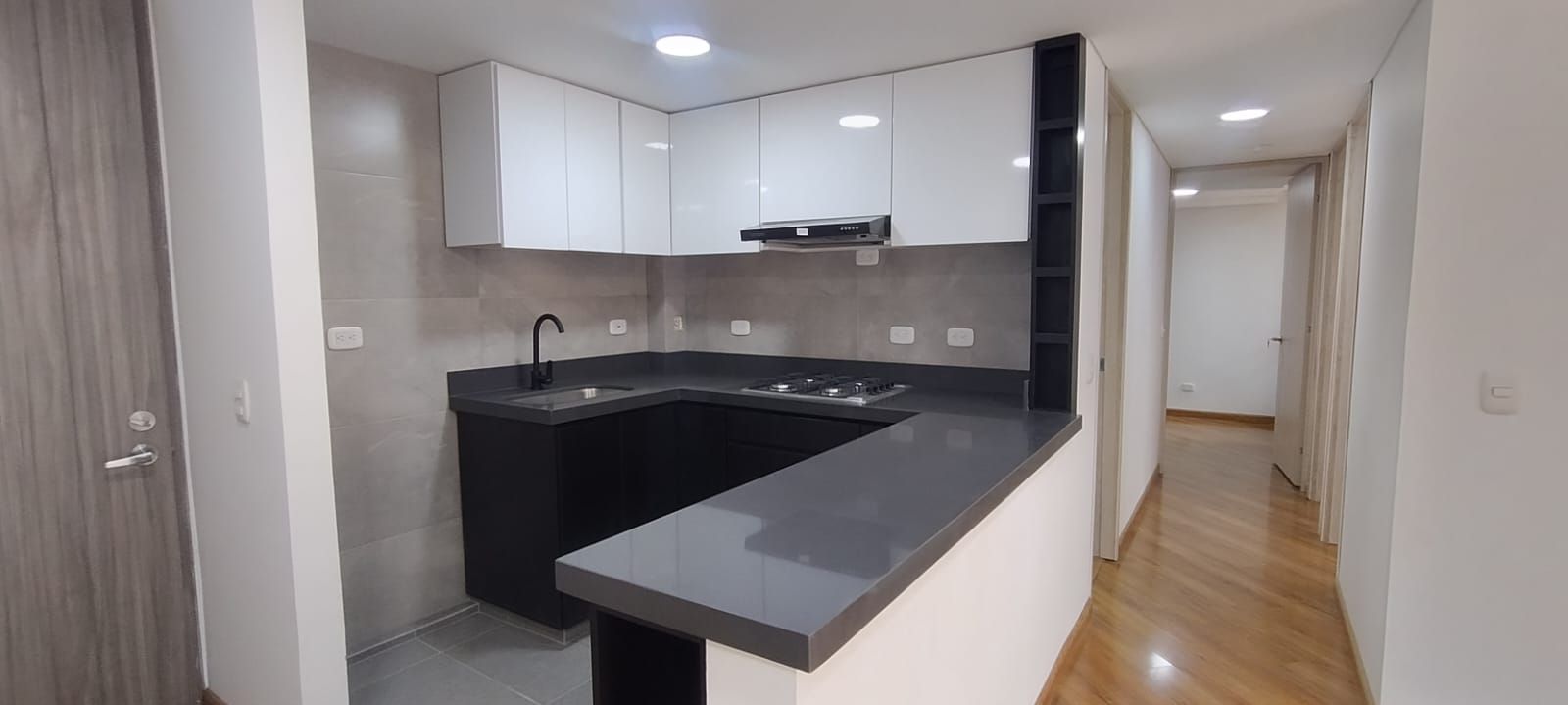 Apartamento en arriendo Cundinamarca Zipaquirá Vereda Portachuelo 56 m2 Habitaciones 3 Baños 2 Garajes 1 Precio $1400000