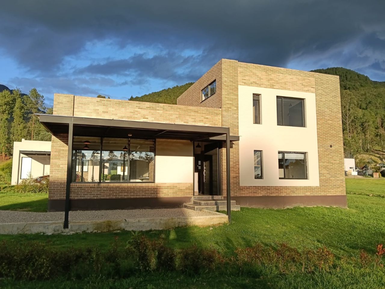 Casa en venta Cundinamarca Sopó Cr Cerro Fuerte 160 m2 Habitaciones 3 Baños 4 Garajes 2 Precio $1300000000