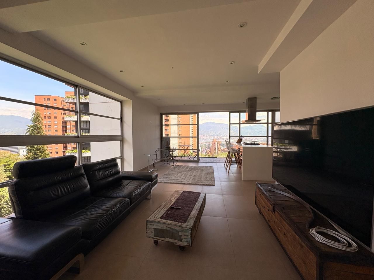Apartamento en arriendo Antioquia Medellín La Florida 65 m2 Habitaciones 1 Baños 2 Garajes 1 Precio $6100000