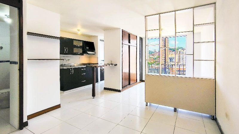 Apartaestudio en arriendo o venta Antioquia Medellín Boston 32 m2 Habitaciones 1 Baños 1 Garajes 0 Precio venta $199000000 Precio arriendo $2112413