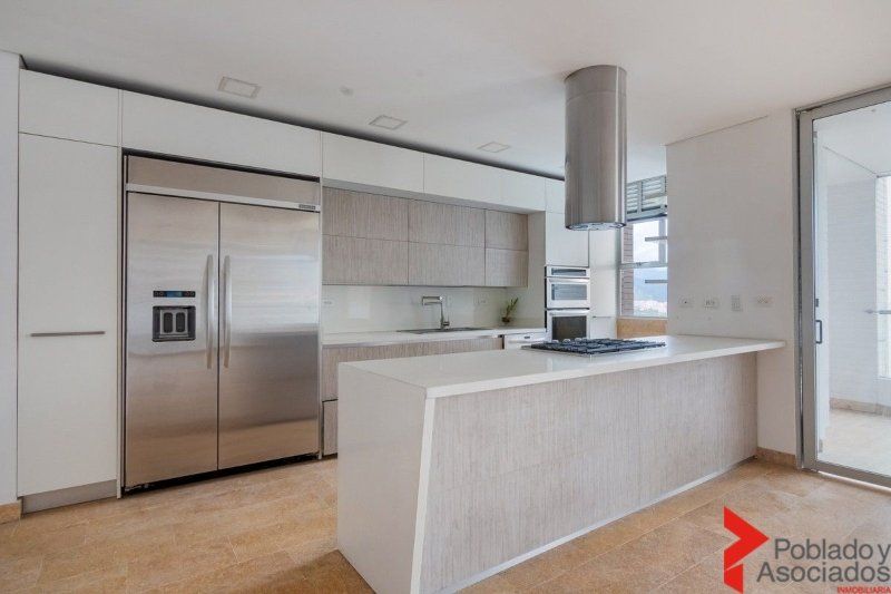Apartamento en arriendo Antioquia Medellín El Castillo 226 m2 Habitaciones 3 Baños 4 Garajes 2 Precio $16000000