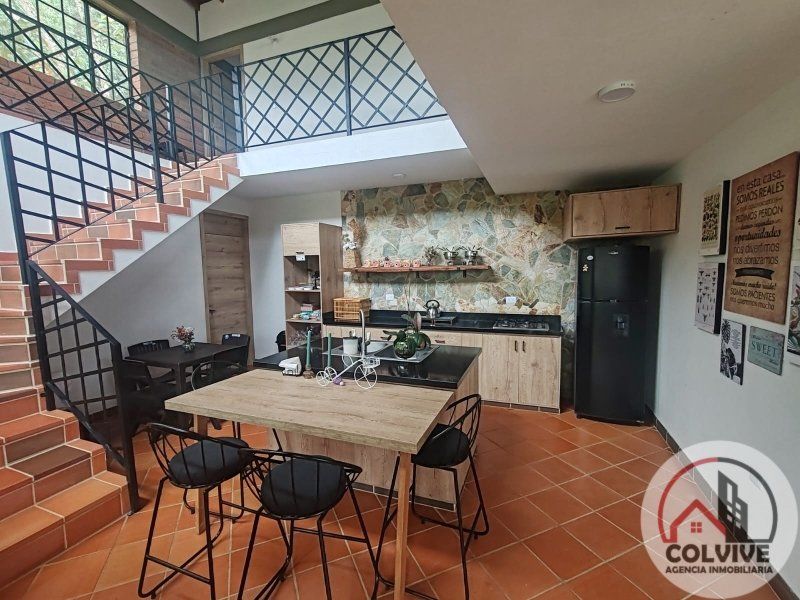 Casa en arriendo Antioquia Caldas Caldas 255 m2 Habitaciones 3 Baños 4 Garajes 0 Precio $4500000