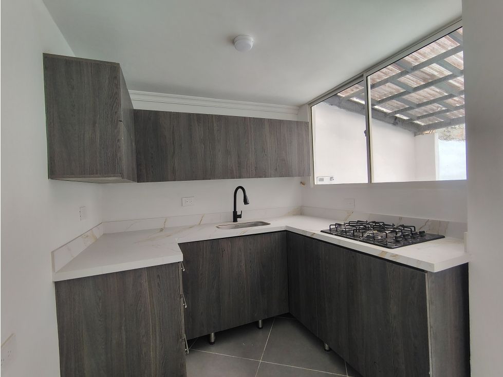 Apartaestudio en arriendo Antioquia Envigado Pontevedra 95 m2 Habitaciones 4 Baños 3 Garajes 0 Precio $4000000