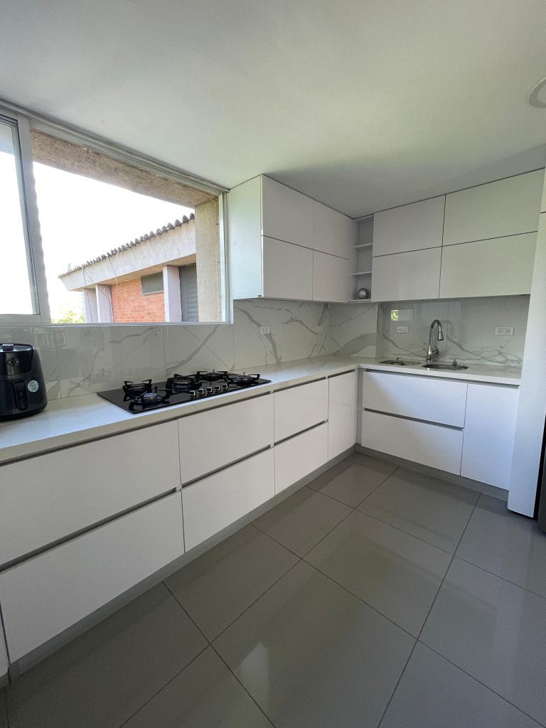 Apartamento en venta Valle Del Cauca Cali Area Libre - Parque Del Amor 87 m2 Habitaciones 3 Baños 2 Garajes 2 Precio $430000000