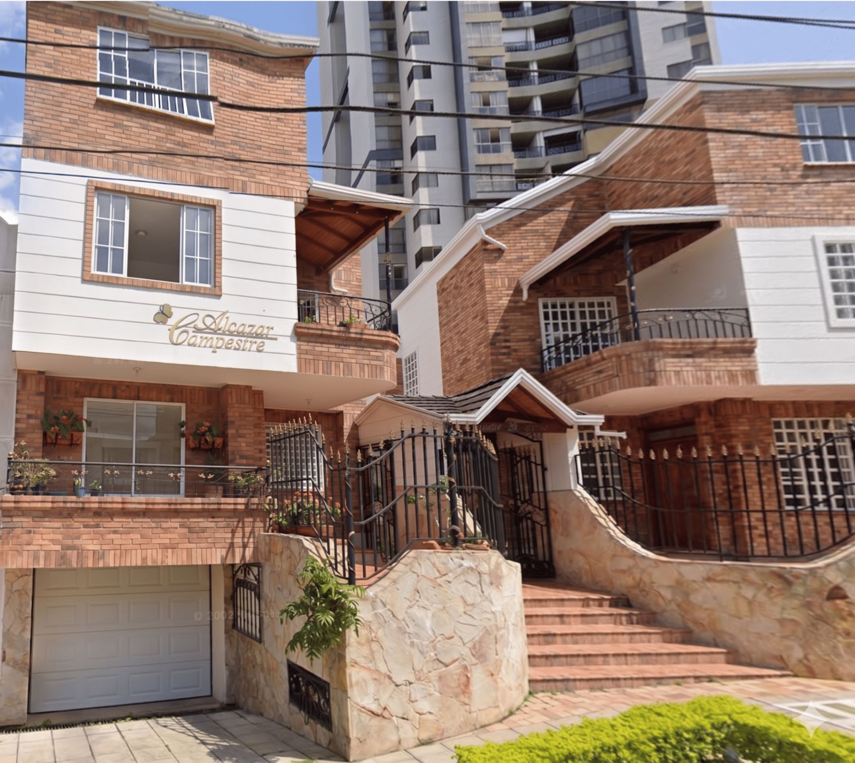 Casa en arriendo o venta Santander Floridablanca Santa Ana 240 m2 Habitaciones 4 Baños 4 Garajes 2 Precio venta $1250000000 Precio arriendo $5950000