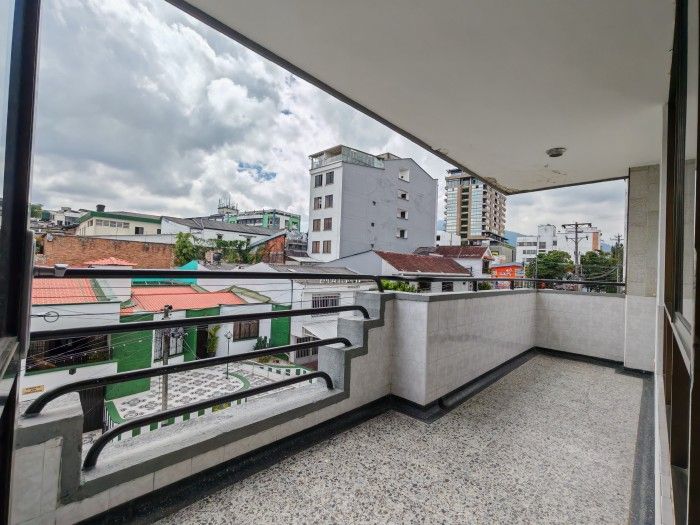 Apartamento en venta Quindío Armenia Sector Fogata 138 m2 Habitaciones 3 Baños 3 Garajes 1 Precio $460000000