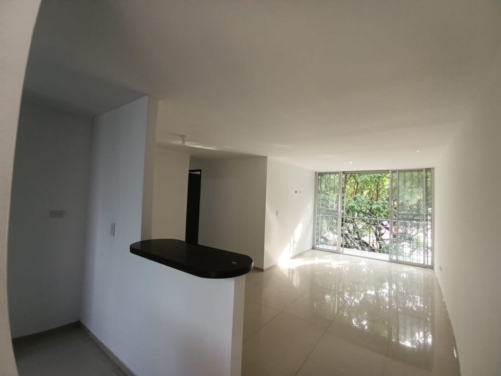 Apartamento en arriendo Valle Del Cauca Cali Los Chorros 75 m2 Habitaciones 3 Baños 2 Garajes 0 Precio $1500000
