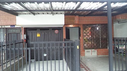 Local en arriendo Antioquia Medellín Bosques De San Pablo 100 m2 Habitaciones 0 Baños 2 Garajes 0 Precio $3000000