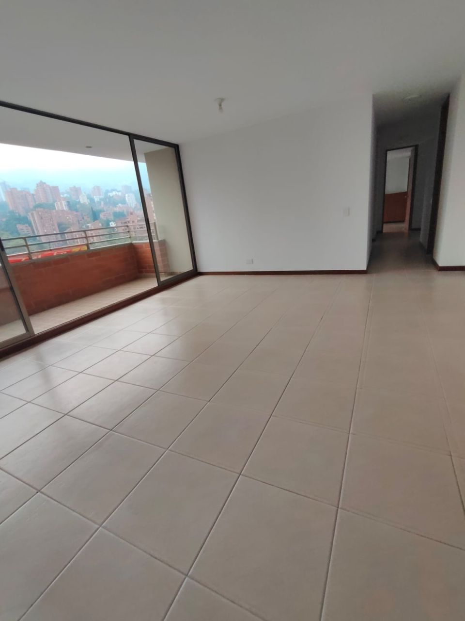 Apartamento en arriendo Antioquia Medellín Santa Maria De Los Angeles 150 m2 Habitaciones 3 Baños 4 Garajes 2 Precio $6500000