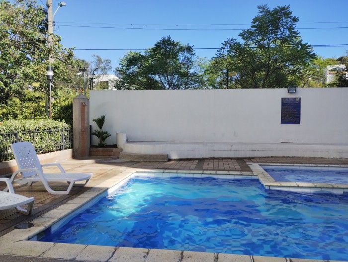 Apartamento en venta Valle Del Cauca Cali Los Naranjos Ii 96 m2 Habitaciones 3 Baños 3 Garajes 2 Precio $420000000