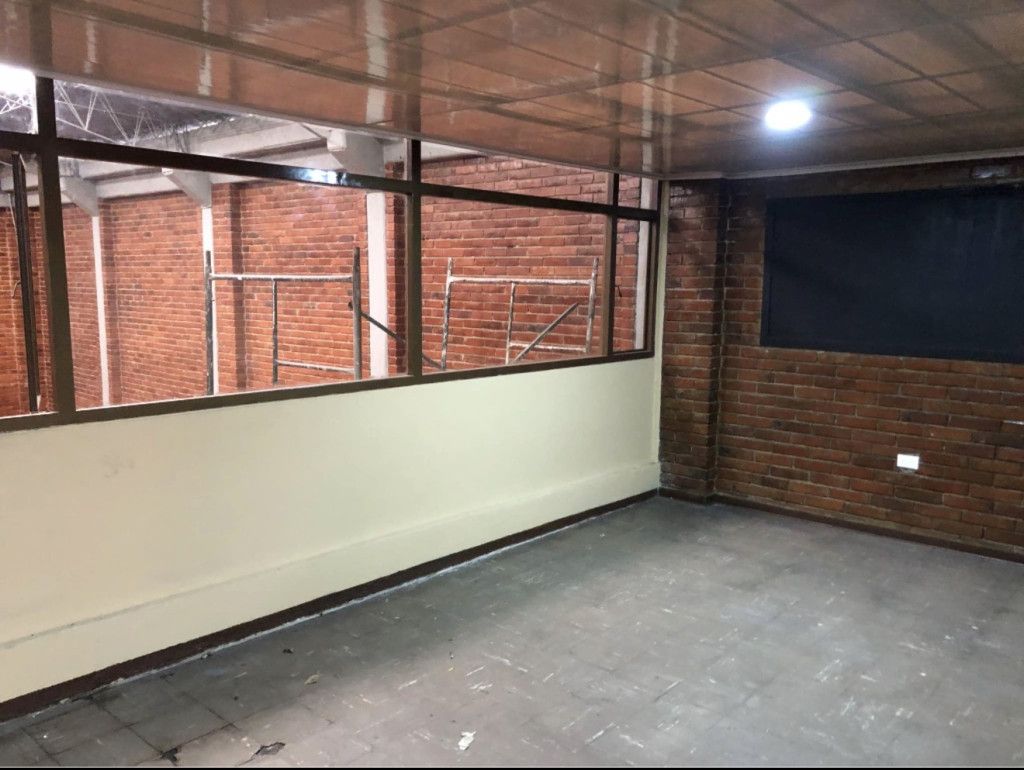 Bodega en venta Cundinamarca Bogotá Asd 225 m2 Habitaciones 0 Baños 2 Garajes 0 Precio $2300000000