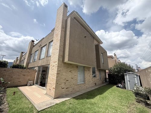 Casa en venta Cundinamarca Chía Los Cedros 162 m2 Habitaciones 3 Baños 3 Garajes 2 Precio $780000000
