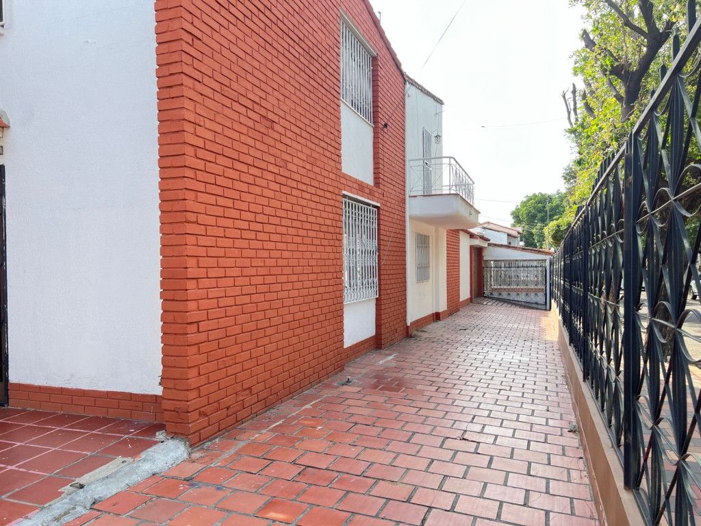 Casa en venta Norte De Santander Cúcuta Br La Ceiba 264 m2 Habitaciones 6 Baños 4 Garajes 2 Precio $550000000