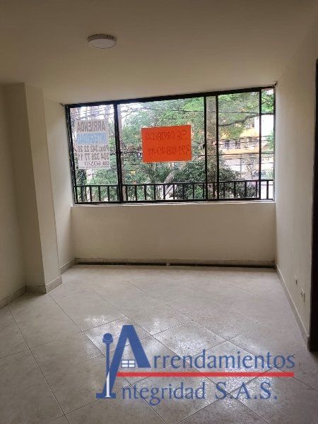 Casa en arriendo Antioquia Medellín Las Mercedes 120 m2 Habitaciones 4 Baños 2 Garajes 0 Precio $3200000