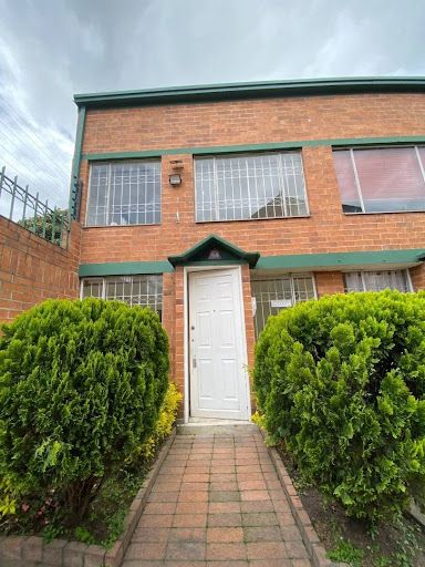 Casa en arriendo Cundinamarca Bogotá Cr Aticos De La Sabana 112 m2 Habitaciones 3 Baños 3 Garajes 1 Precio $2900000