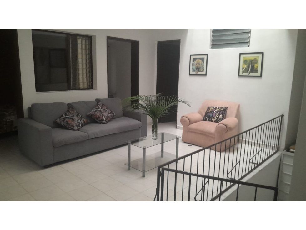 Casa en arriendo Antioquia Medellín Simon Bolivar 220 m2 Habitaciones 5 Baños 3 Garajes 1 Precio $4275000