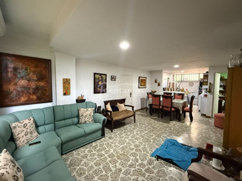 Apartamento en venta Antioquia Medellín Los Colores 100 m2 Habitaciones 3 Baños 3 Garajes 2 Precio $680000000
