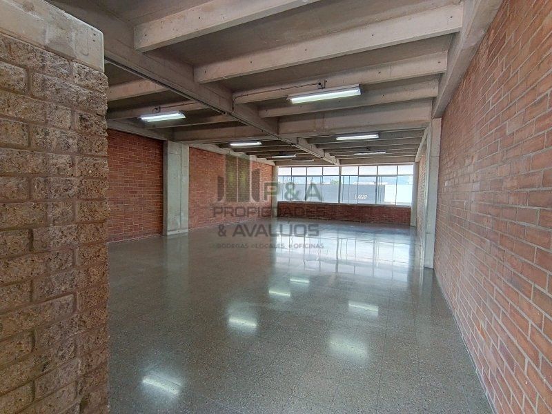 Local en arriendo Antioquia Medellín Noel 131 m2 Habitaciones 0 Baños 2 Garajes 0 Precio $10807000
