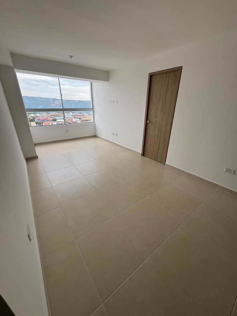 Apartamento en arriendo Santander Bucaramanga Comuneros 75 m2 Habitaciones 3 Baños 2 Garajes 1 Precio $2000000