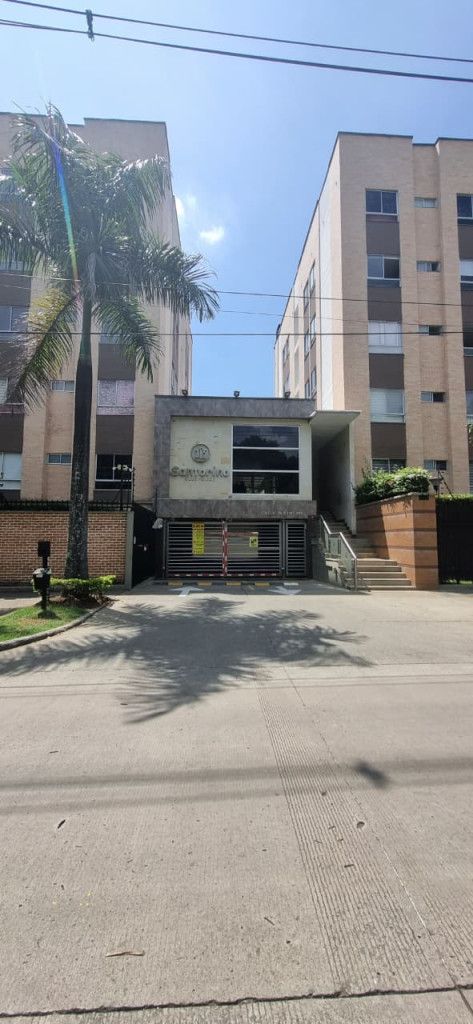 Apartamento en arriendo Valle Del Cauca Cali Parcelaciones Pance 123 m2 Habitaciones 4 Baños 5 Garajes 2 Precio $4200000